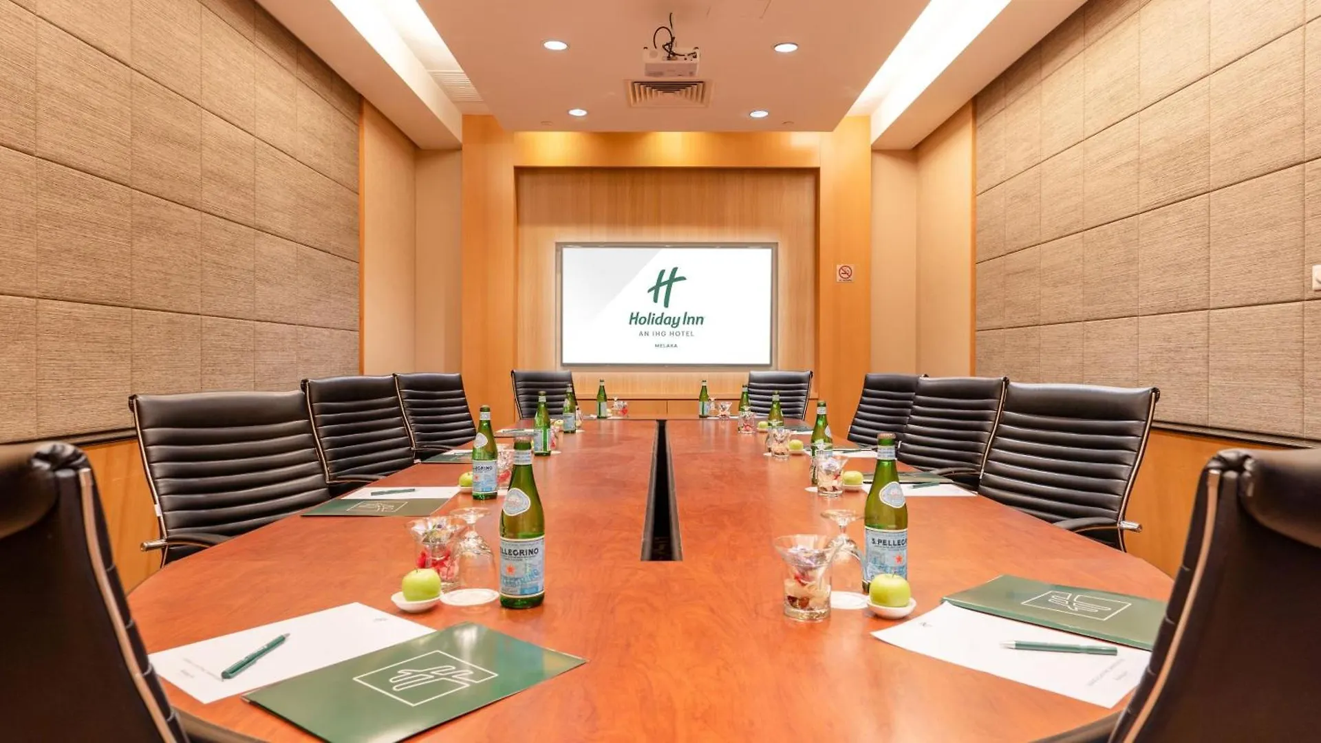 Holiday Inn Melaka By Ihg Ma­lay­sia