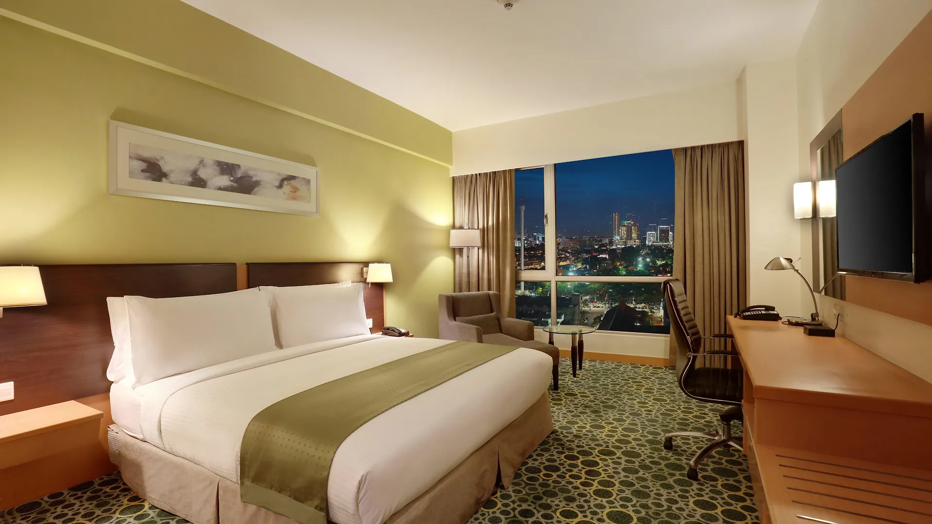 Holiday Inn Melaka By Ihg 5*, Malacca